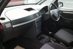 15E294DD-5FDC-40C0-BD57-7570BED3A745