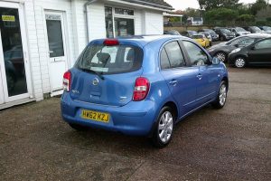 5CA93C11-60D7-421C-9714-69CF3D49179A