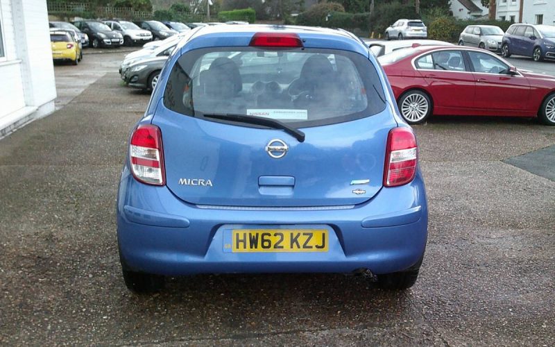 E3D3AACB-57B7-420D-ACB5-F5DB17ABD8C9