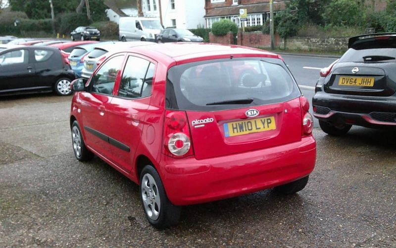 0599EE49-7EE5-4059-8553-1D745F828C4F