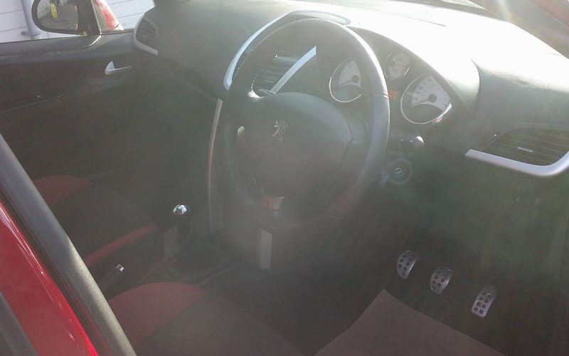 5D50FC18-A7B2-41FF-B8A6-4553F83A7F94